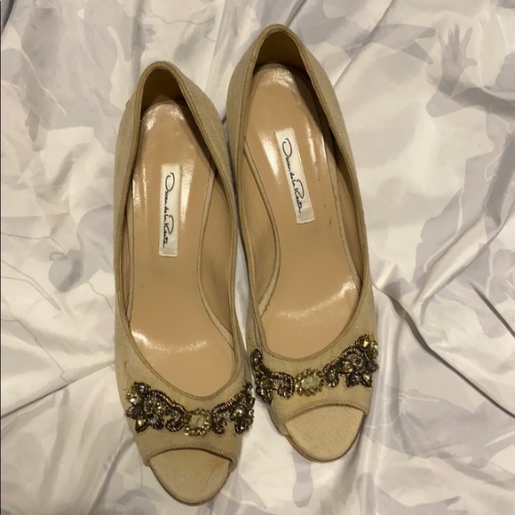 Authentic women’s Oscar de la Renta heels - Picture 1 of 6